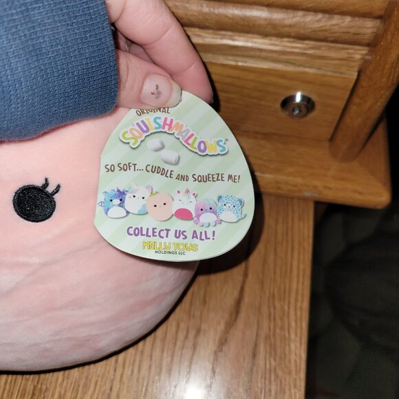 Squishmallows, Phyllis the Peach - Picture 3 of 3